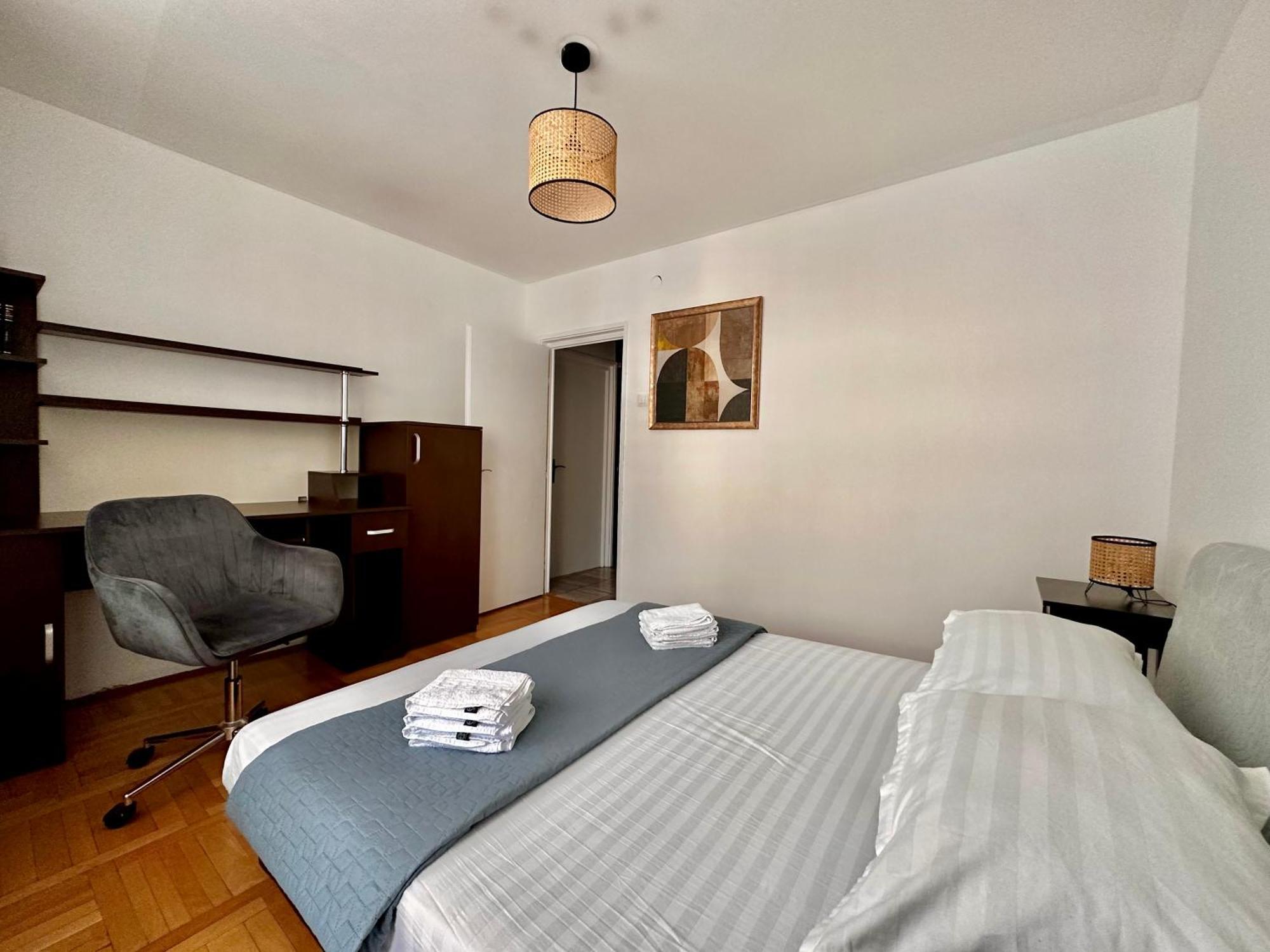 Spacious Zen, Smart Tv, Fully Equipped Kitchen, 70 Mp, Tichete De Vacanta, Late Check-Out Available Boekarest Buitenkant foto